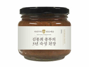 doenjang fermented soybean paste white background 4x3