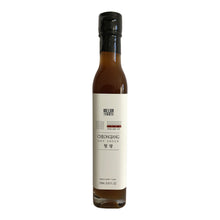 Kisoondo 'Cheongjang' White Soy Sauce white background